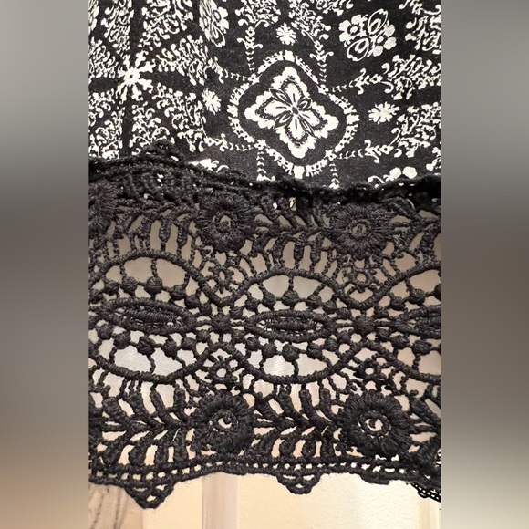 Mossimo Supply Co. Tank Top - Picture 6 of 8